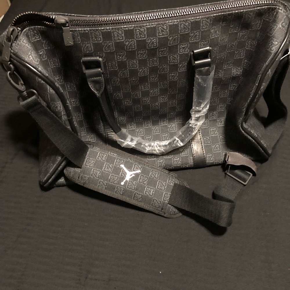 Air Jordan 23 Flight Club Patches Black Monogram Duffle Bag 40L NEW, NWT - Picture 7 of 9